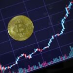 Bitcoin hoje perde força: US$ 75 mil vira ponto crucial após pressão do petróleo