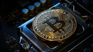 Bitcoin fazenda de mineração de criptomoedas encontrada pela Polícia Civil no Rio de Janeiro; Privacidade na Web3; mineração de Bitcoin; Lei da Potência do Bitcoin; rede do Bitcoin; BIP 110; mineração solo de bitcoin; BIP-110