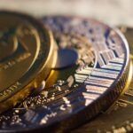 Capital migra e mercado de altcoins perde US$ 266 bilhões em volume de compras à vista