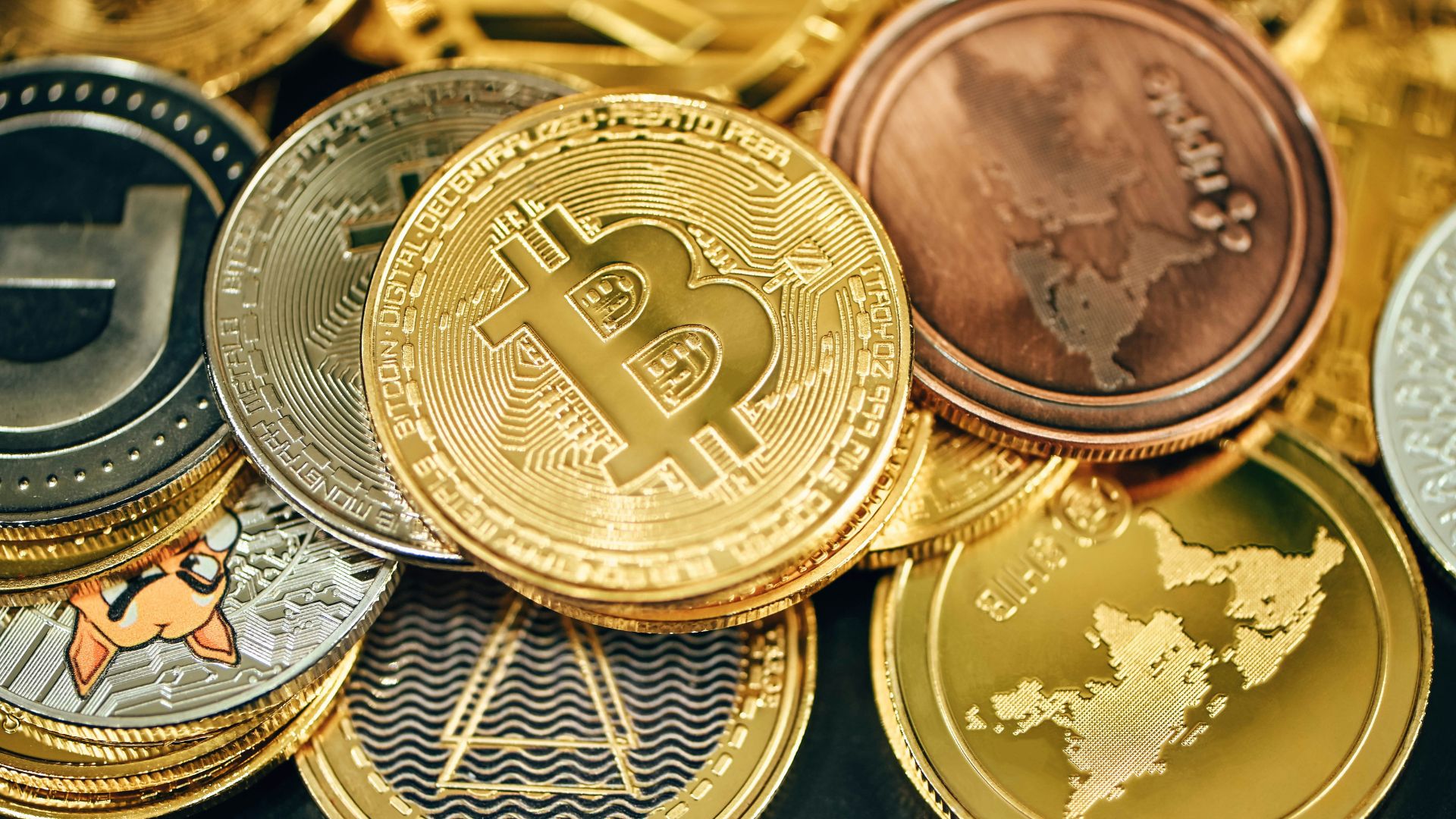 Demanda por criptoativos triplica no Brasil e atinge US$ 2,7 bilhões em abril, diz Banco Central