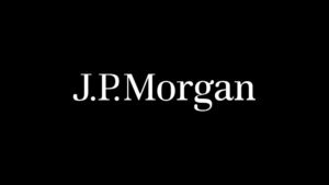 mercado DeFi em queda após ataque hacker e alerta do JPMorgan com tokenização e JPMorgan Ethereum fundo de tesouro tokenizado títulos RWA e ETFs de bitcoin; mineradores de bitcoin; stablecoins de rendimento, risco para o bitcoin