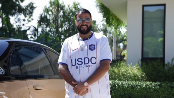 DJ Khaled entra para o “time USDC” e provoca reação no Crypto Twitter